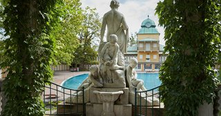 Bad Vöslau Blick auf Thermalbad
